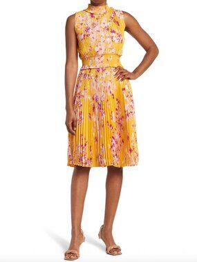 Nanette Lepore NWT Yellow Floral Pleated Dress | Smocked | Size 8